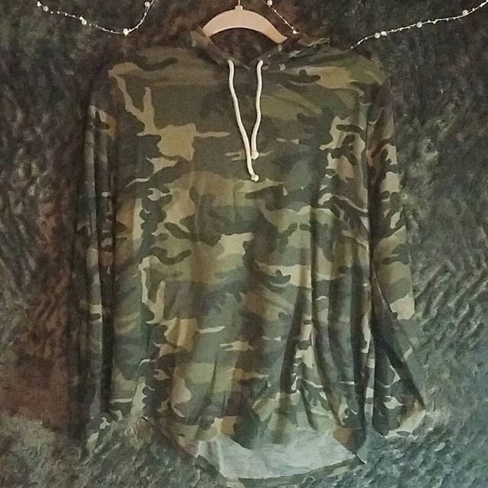 Camo lightweight hoodie
